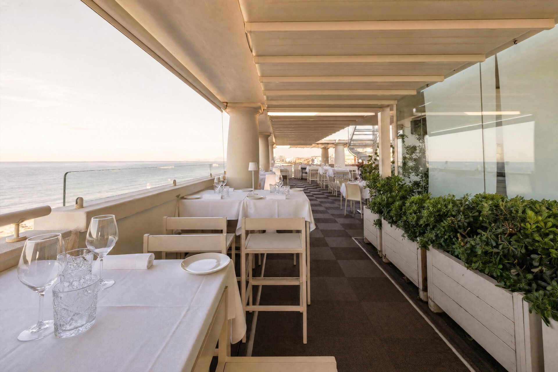 Ristorante panoramico sul rooftop dell'hotel Terrazza Marconi