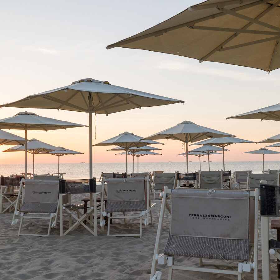 Spiaggia esclusiva - Hotel Terrazza Marconi Senigallia