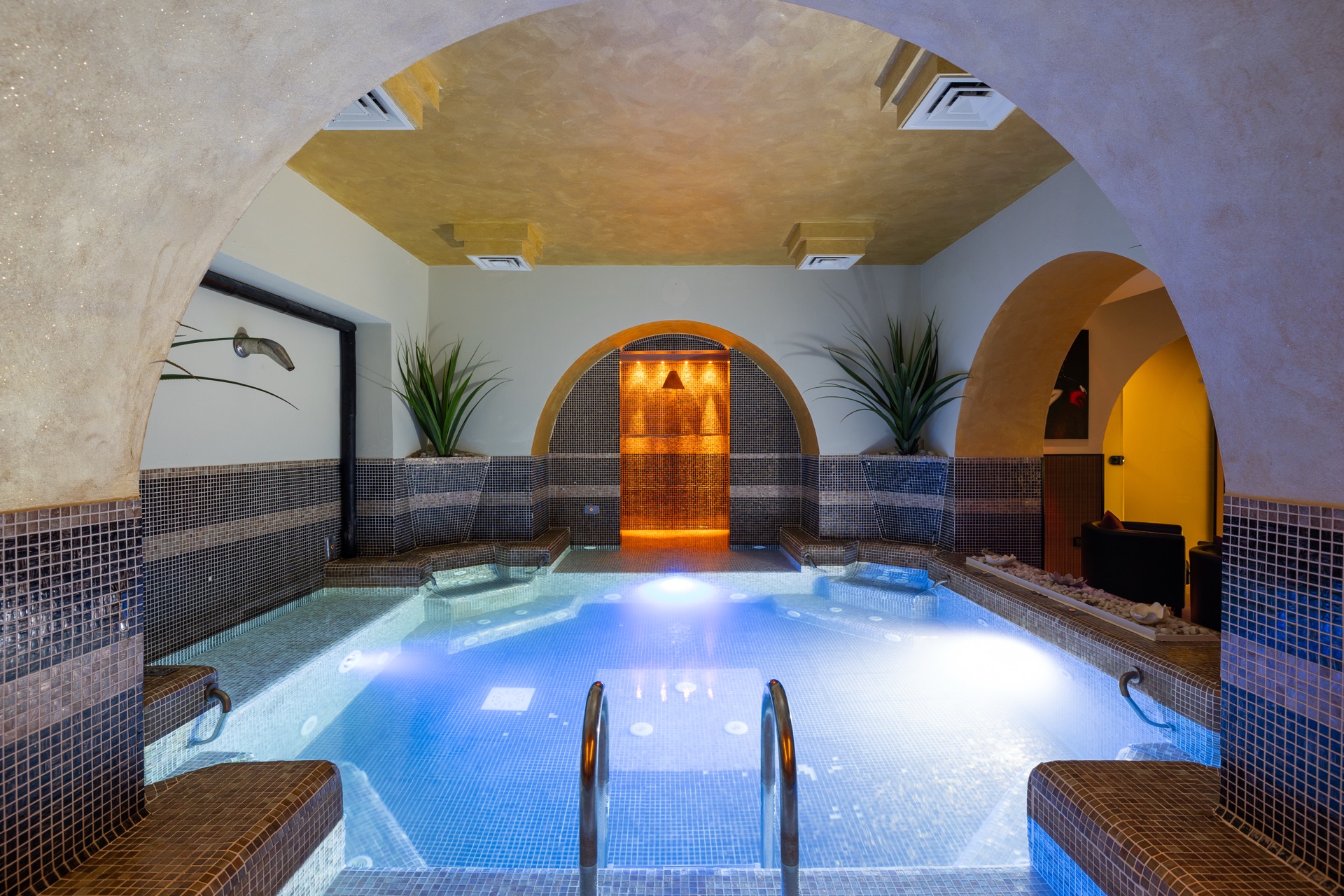 Thalasso Pool con acqua di mare calda - SPA Marine Senigallia